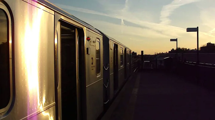 MTA New York City Subway : Times Square Bound Train Of R188s On The 7 @ 82nd Street-Jackson Heights