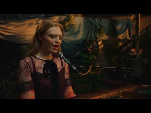 freya-ridings---castles-(live-at-the-barbican)