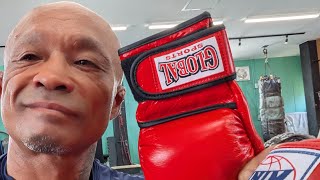 登録数8０００人突破🌟ありがとうございます😊新しいグローブ🥊が届きました🌟(^^)🌟仕事も練習も両立して頑張って行きます😊これからも宜しくお願い致しますm(__)m