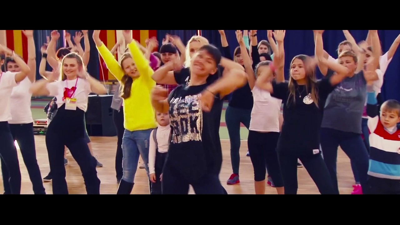 Фитнес губкинский. Автошоу Губкин 2016. Альбина Часовских Губкин фитнес.