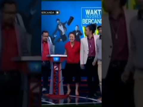 Pak tani menanam padi di ?.. - YouTube