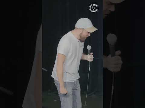 Frau stört Show - bereut es sofort!