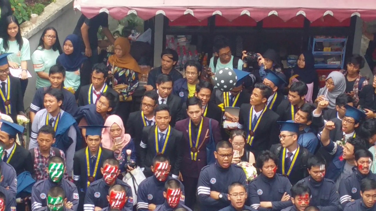 HMM ITB Perform Wisuda October 2016