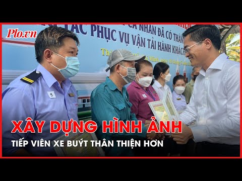 Xây dựng hình ảnh tiếp viên xe buýt đẹp, thân thiện hơn - PLO