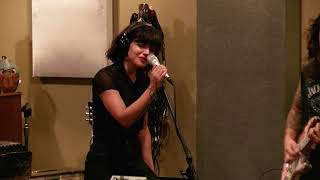 Fiona Silver - Full Session - Daytrotter Session - 9/23/2017