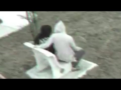 MEMALUKAN!!! Kantoi 'BERMAIN' di Taman Permainan (CCTV VIDEO)