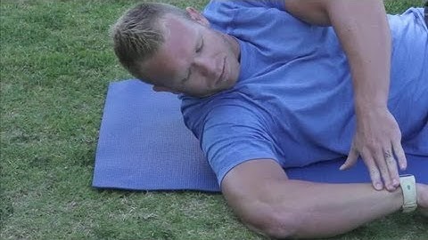 Stretching Exercises for Throwing : Stretching Tips