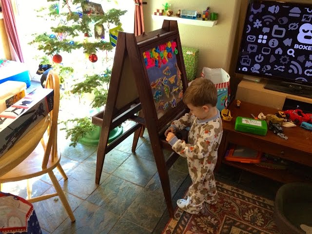 Fundamentals Children's Easel