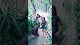 TikTok Meggy Diaz Goyang Pecel Lele