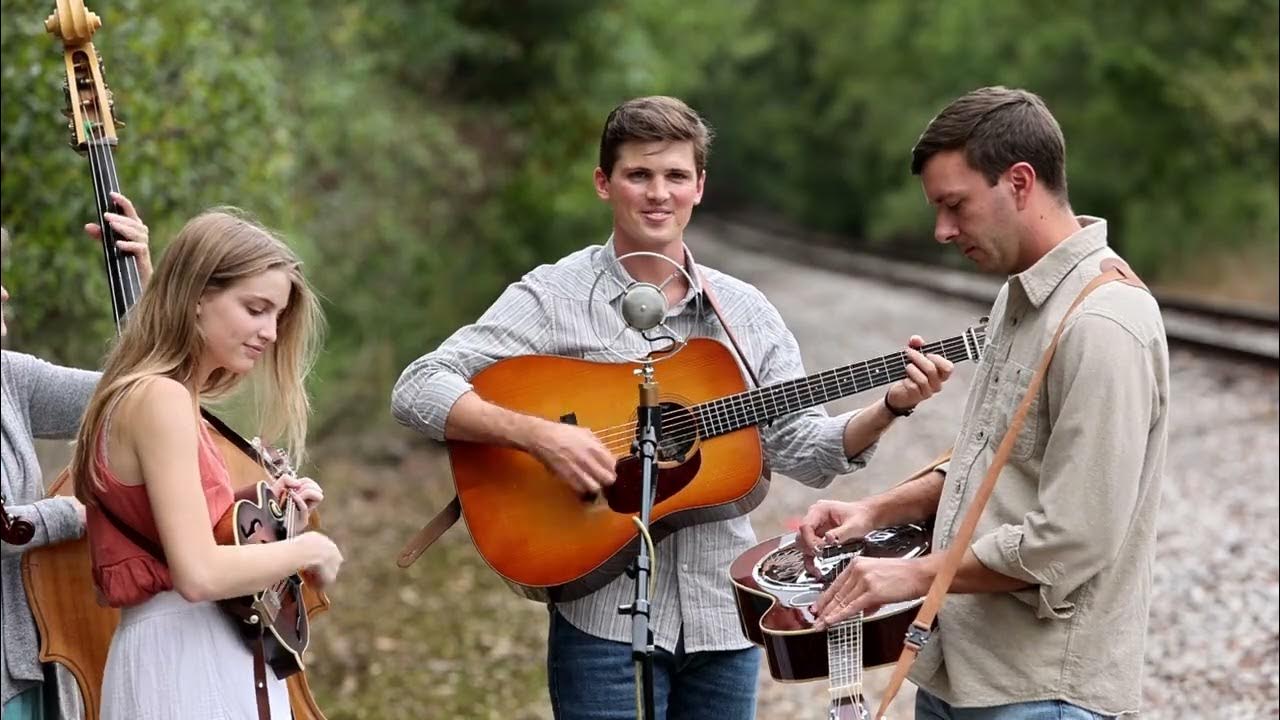 Mama Tried - The Petersens (LIVE) Mama Tried - The Petersens (LIVE)