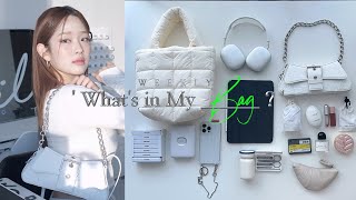 What's in My Bag? 2022 FW Korean 🇰🇷 | olnlor by olnlor 이시아 / 시아로그 547,103 views 1 year ago 11 minutes, 24 seconds