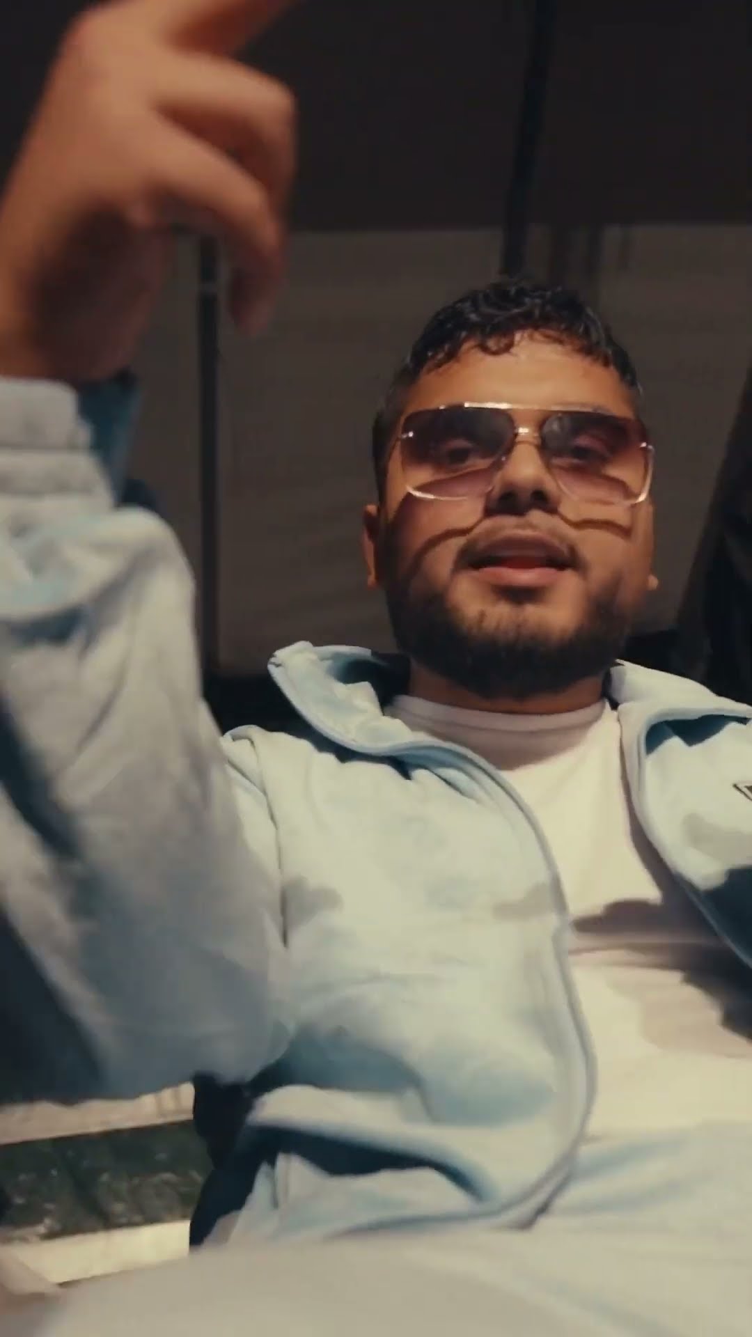 „Move it“ - SchubiAkpella x O.G heute um 23:59 Uhr‼️? #385i