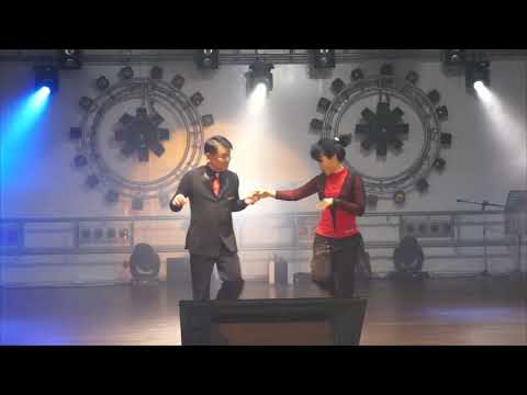 신종익&amp;amp; 위숙희(부부팀) - 댄스(<strong>나우리</strong> 색소폰/2021년 송년 연주회) 밀양 암새들에서 2021.12.11