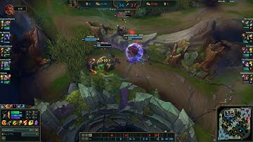 Rengar Q over wall??? (bug?)