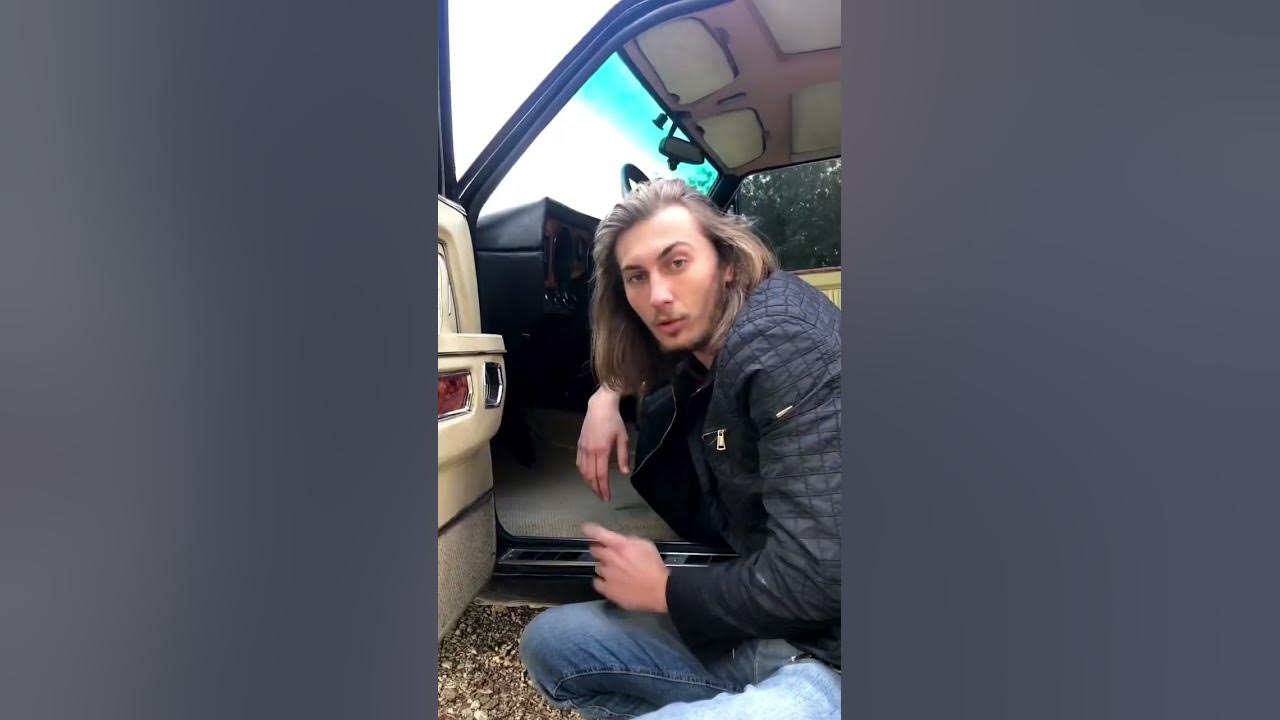 Угоняли машину у Ленина