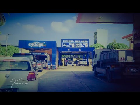 I paid less than 2 Dollars for a car wash in Malaysia | Car wash with me vlog.