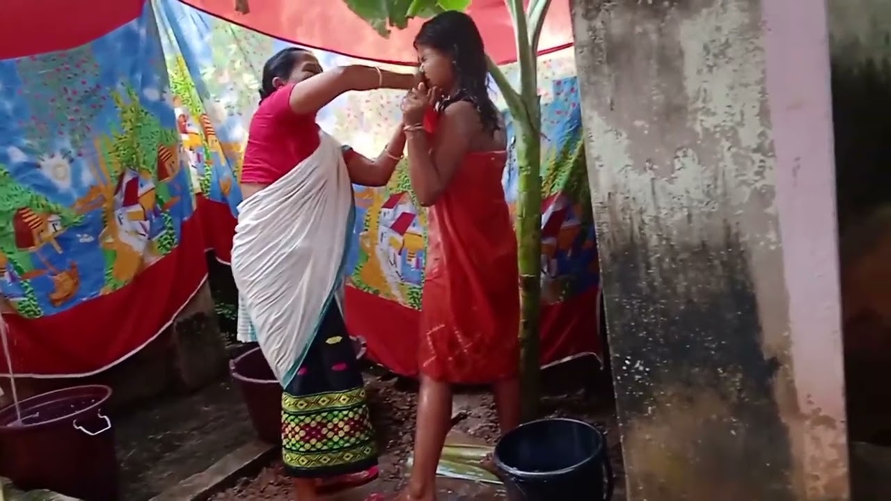 তামান অখমিয়া তুলনি বিয়া