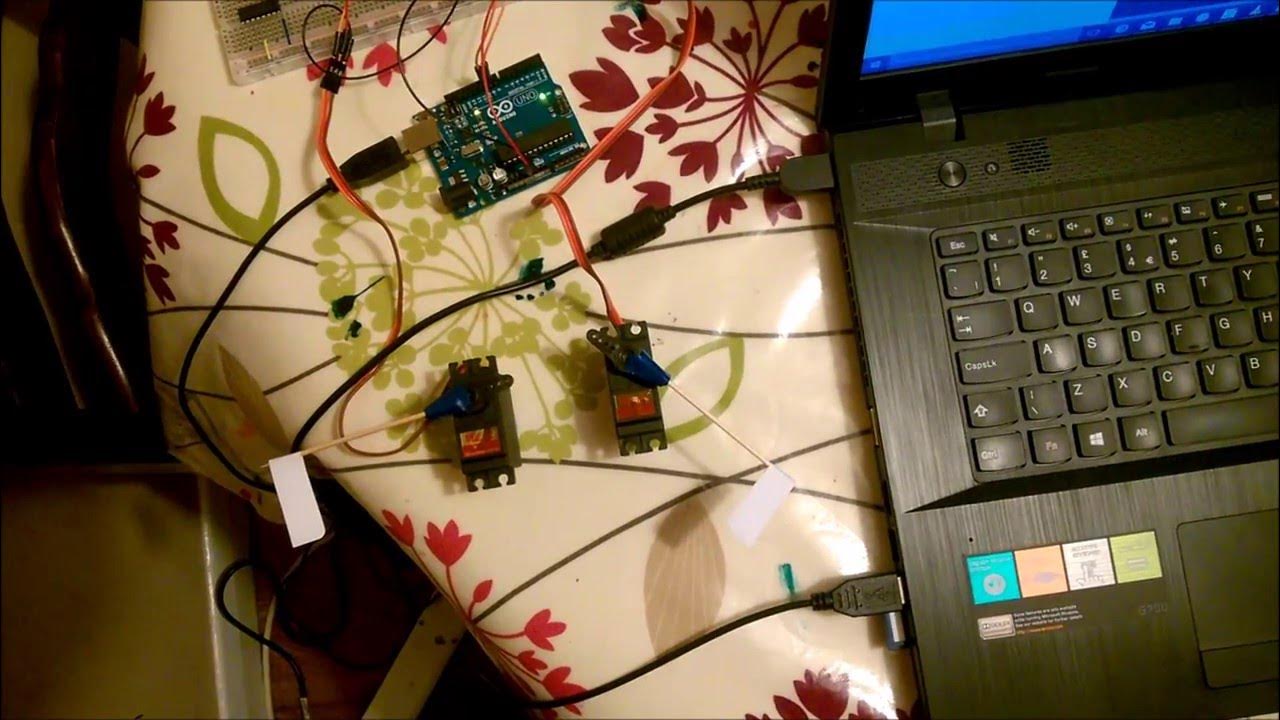 Arduino semaphore with servos - YouTube