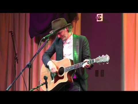 Fran Healy - Why Does It Always Rain On Me (Bing L...