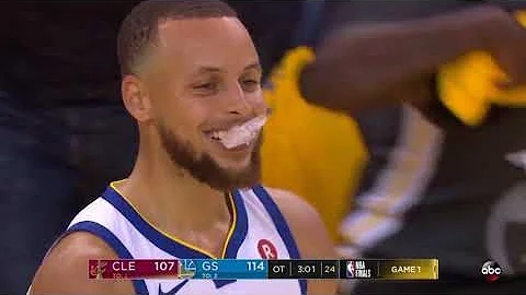 05/31/18 - Stephen Curry Sets Up Shaun Livingston with a SICK No Look Dish [2018 NBA Finals Game 1]