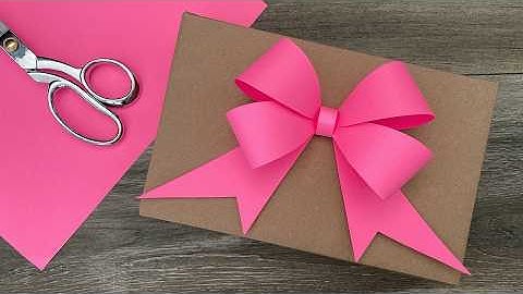 Paper Bow Gift Topper | Gift Wrapping | DIY