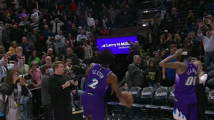 Collin Sexton tosses autographed ball into the sta...