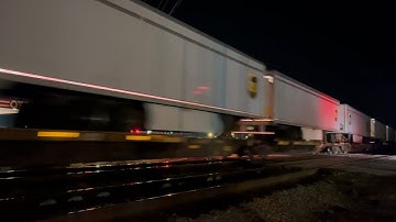 CSX 3007 Leads CSX I035-19 SB Peak Season Intermodal Train Departs Florence SC 