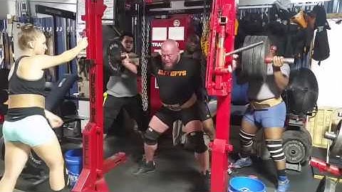 Squats - Joey Smith @ Nebobarbell