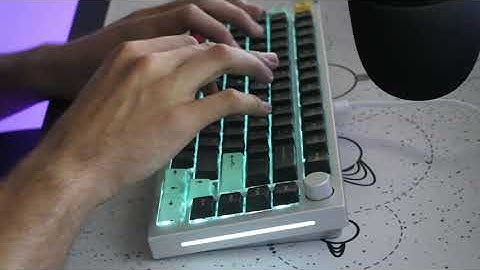 GMMK Pro with Gateron Black Ink switches sound test.