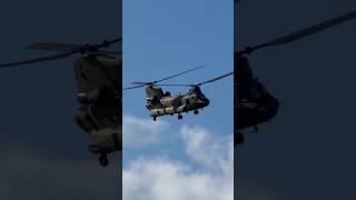 Awesome Chinook CH-47 Flying #chinookhelicopter #helicopter #usarmy #chinook