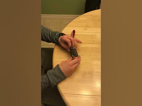 DIY - Battery Replacement - 2017 VW key fob - YouTube