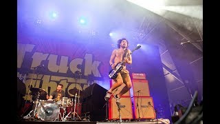 TRUCKFIGHTERS &quot;Mastodont&quot; Live @ Hellfest 2015 [Desert-Rock.com]