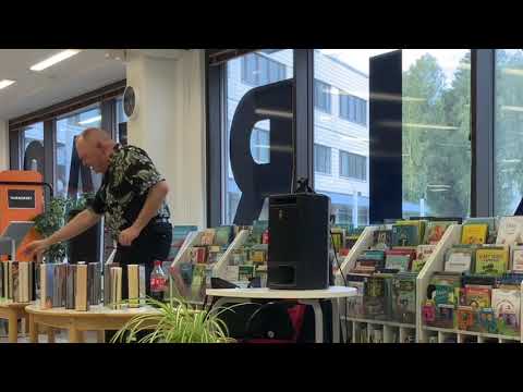 Kirjailijavieras Martinlaakson kirjasto: Tapani Bagge