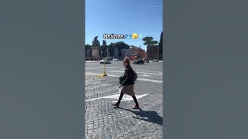 Italians vs tourists 😅 #romeitalytravel