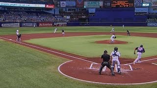 BOS@TB: Middlebrooks' deflected liner brings in a run