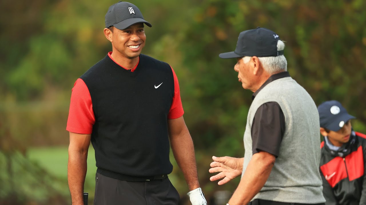 Tiger Woods and Lee Trevino have amazing conversation on the range - YouTube