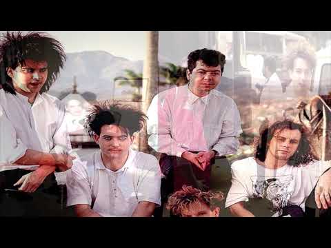 the cure a strange day live 06 12 1987 Birmingham   National Exhibition Centre England  subtitulada