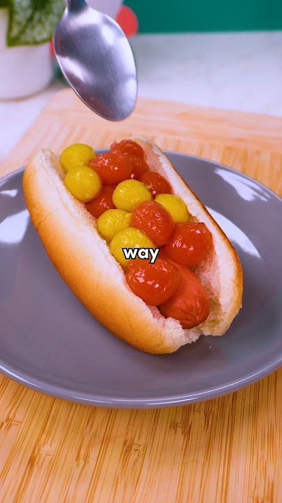 This KETCHUP AND MUSTARD BOBA makes the perfect no mess hotdog!