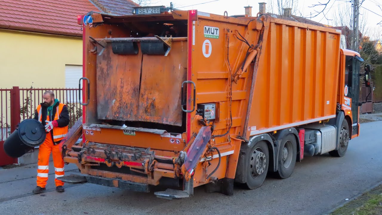 Residential Garbage in an MUT VarioPress- FKF Zrt.