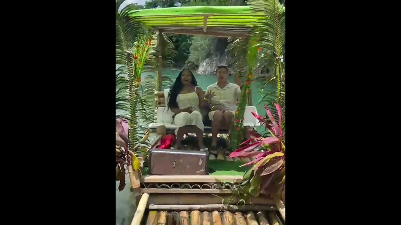 Island Adventures Done Right with Courtney Taylor Tours! 🌊✨