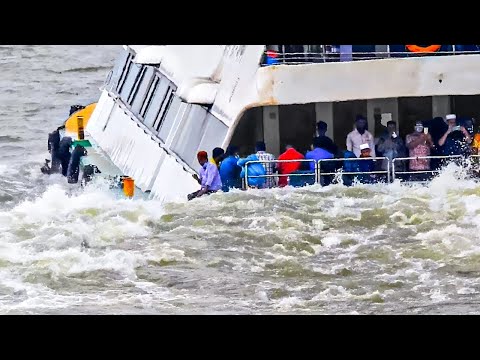 Ridiculous Moments When Driving Boat Went Wrong