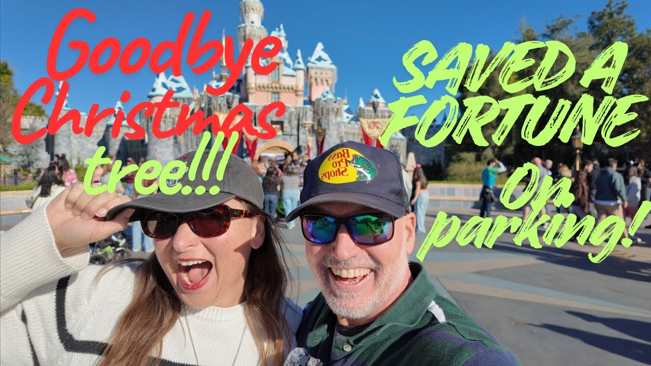 FIRST DAY BACK at Disneyland 2026 😭✨ (Last Day of the Christmas Tree!)