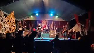 Same Stuff, Different Day (SSDD)-TAK LAGI SAMA (live)