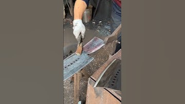 the process of cutting the material for making machetes #shorts