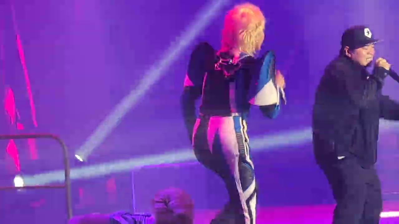 PUKSAAN Vice Ganda POWERFUL RAP with Gloc-9 at Super Divas Concert 