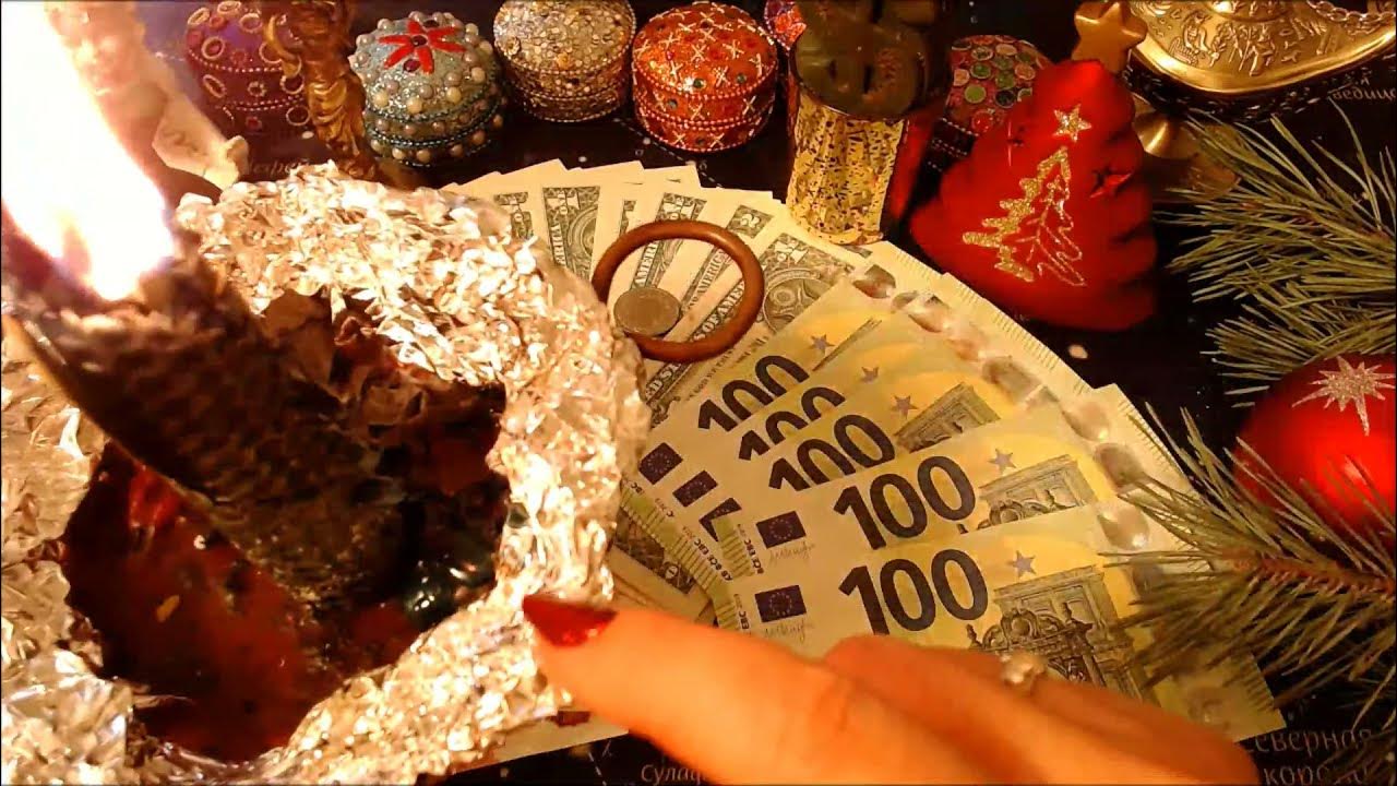 Рождество с деньгами картинка. Рождество деньги. Снегурочка с деньгами. Рождество деньги. Рождественские ритуалы на богатство.