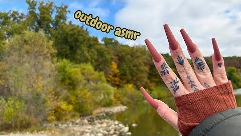 ASMR Outdoors 🍁💅🏼 | Tapping, Scratching, Camera Tapping & Scratching, Nature Sounds 