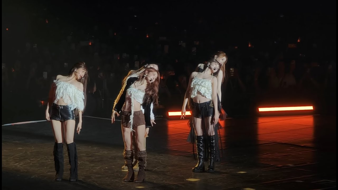 LE SSERAFIM (르세라핌) 2025  TOUR 'EASY CRAZY HOT' IN TAIPEI - HOT