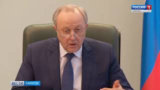 Видео Мобилизовать все имеющиеся ресурсы для уборки снега призвал губернатор области (автор: ГТРК Саратов)