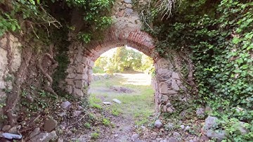 Ruderi del Convento dei Cappuccini (XVI secolo d.C) - Simeri Crichi